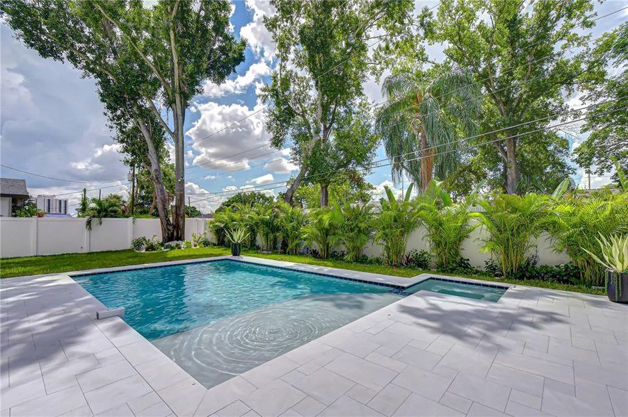 Exterior details and patio area of a home in , Tampa (Image 32).
