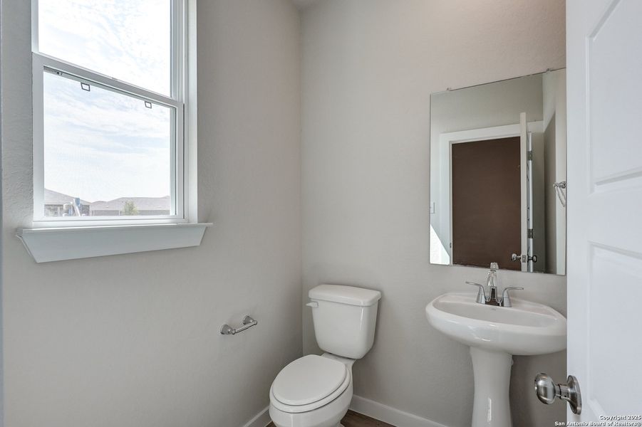 Furnished interior view inside a new home in Cinco Lakes, San Antonio (Image 9). Furnished interior view inside a new home in Cinco Lakes, San Antonio (Image 9).