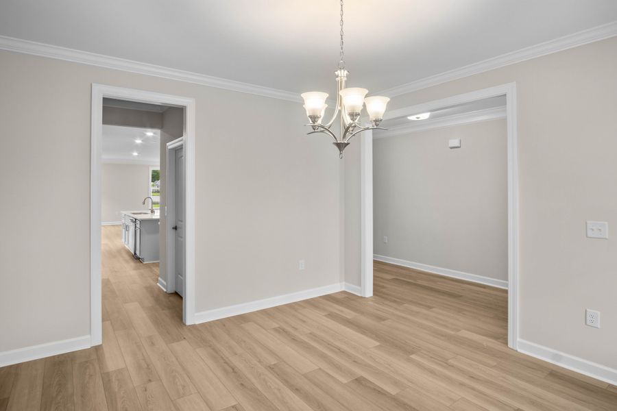 Spacious, unfurnished interior of a new home in Waterbridge, Myrtle Beach (Image 13).