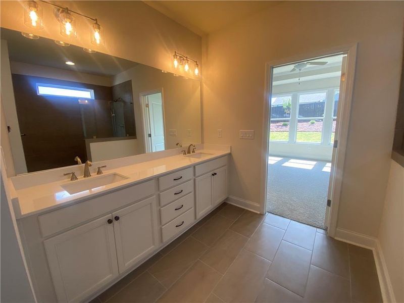 Furnished interior view inside a new home in , Jefferson (Image 6).