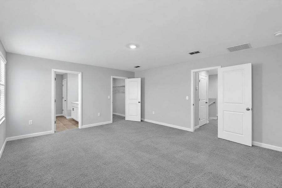 Representative unfurnished interior of a home built from the Dove by Taylor Morrison in Waterstone, Groveland (Image 24).