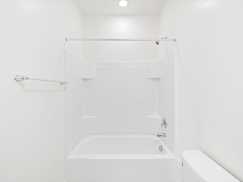 Spacious, unfurnished interior of a new home in Mandarina - Signature Series, Marana (Image 14).