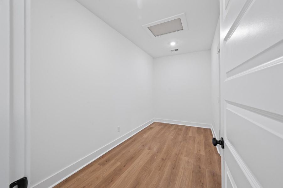 Spacious, unfurnished interior of a new home in Charleston County Homes, Awendaw (Image 19).