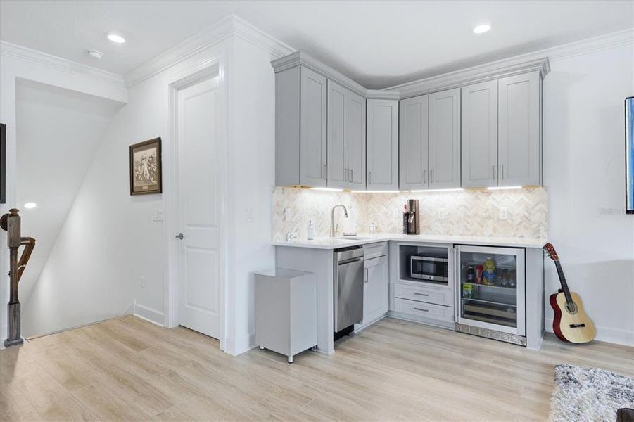 Furnished interior view inside a new home in , Sarasota (Image 35).