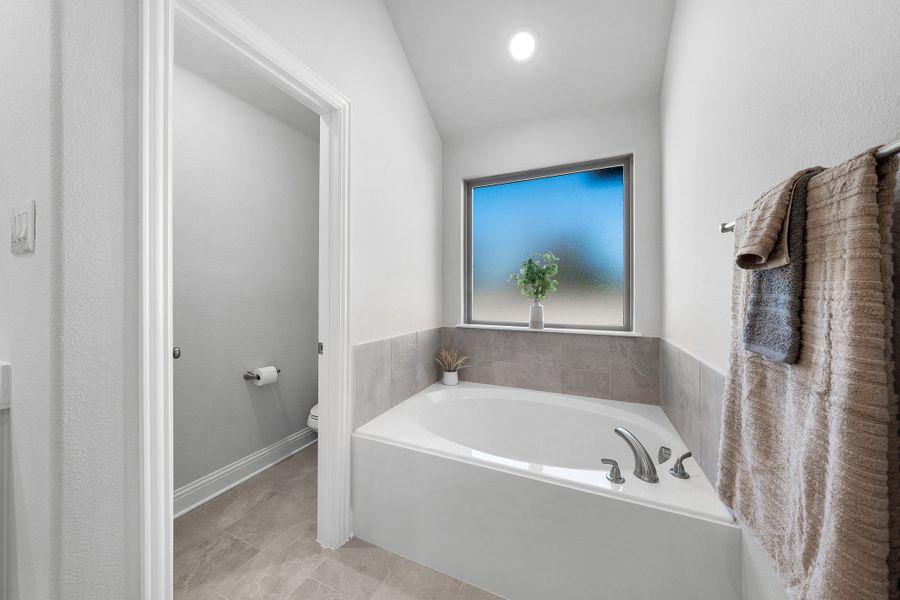 Furnished interior view inside a new home in Fox Landing, Caddo Mills (Image 17).