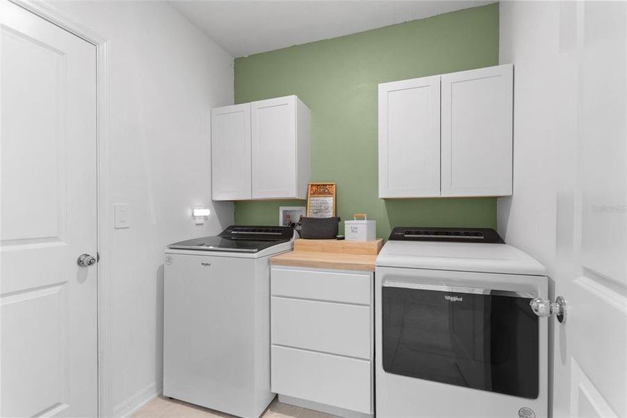 Furnished interior view inside a new home in Lawson Dunes: Estate Collection, Haines City (Image 28).