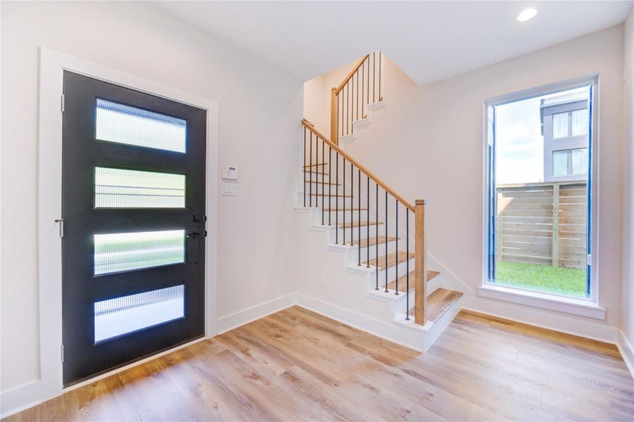 Spacious, unfurnished interior of a new home in , Houston (Image 9).