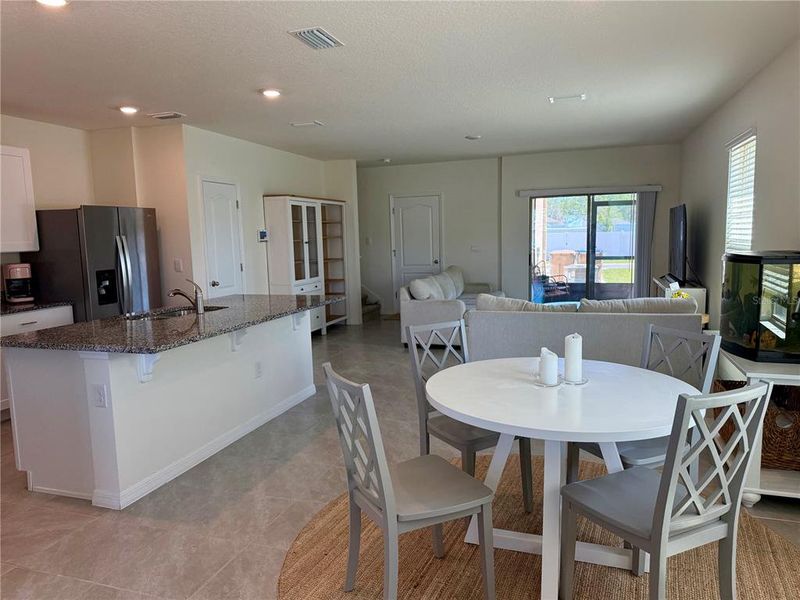 Furnished interior view inside a new home in Kindred, Kissimmee (Image 10).