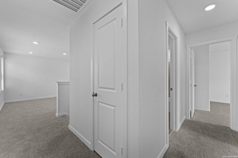 Spacious, unfurnished interior of a new home in Hightop Ridge, Converse (Image 29).