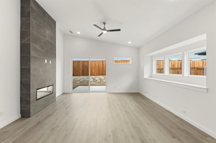 512 Sherwood_3502_Hackberry_Family