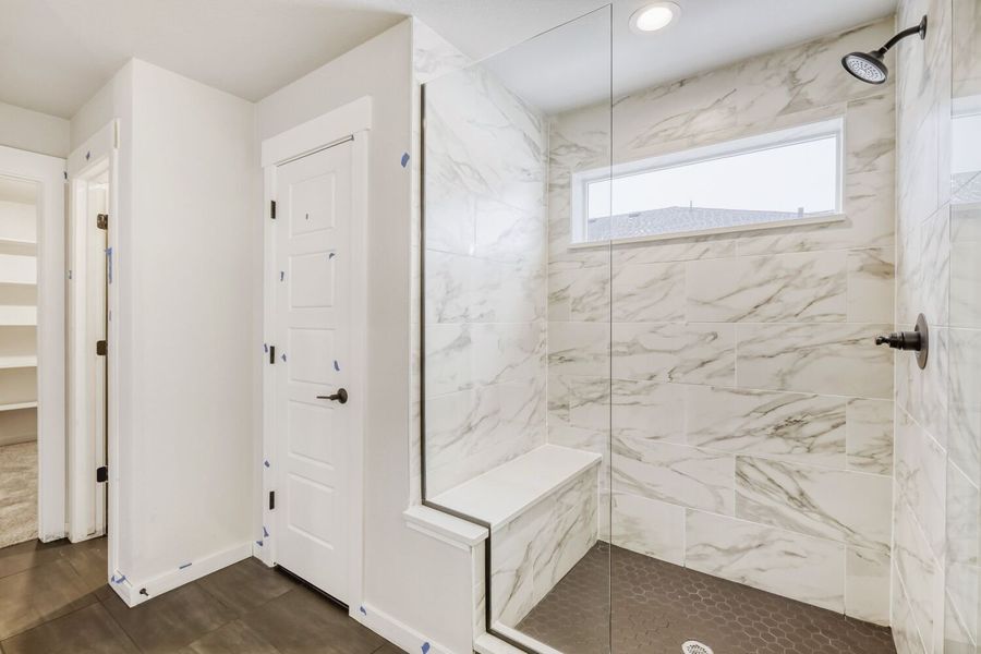 8335 Jesse - Primary Bathroom