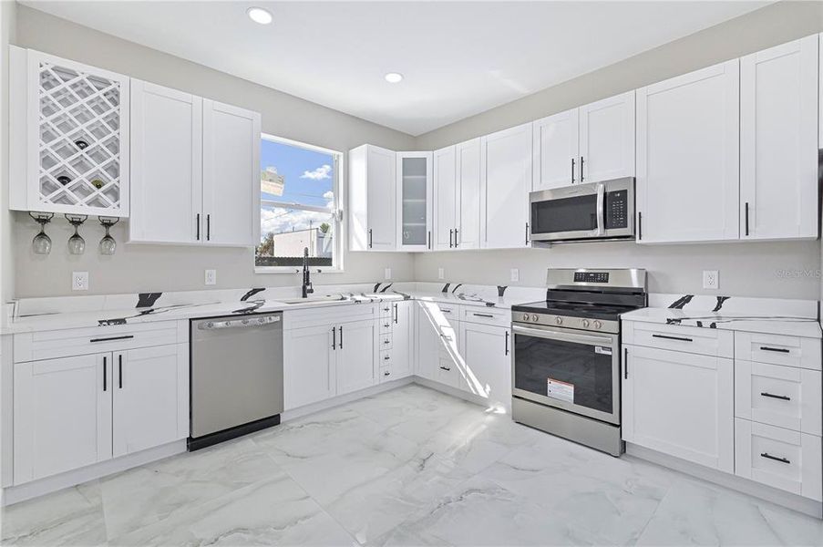 Furnished interior view inside a new home in , Cape Coral (Image 8).