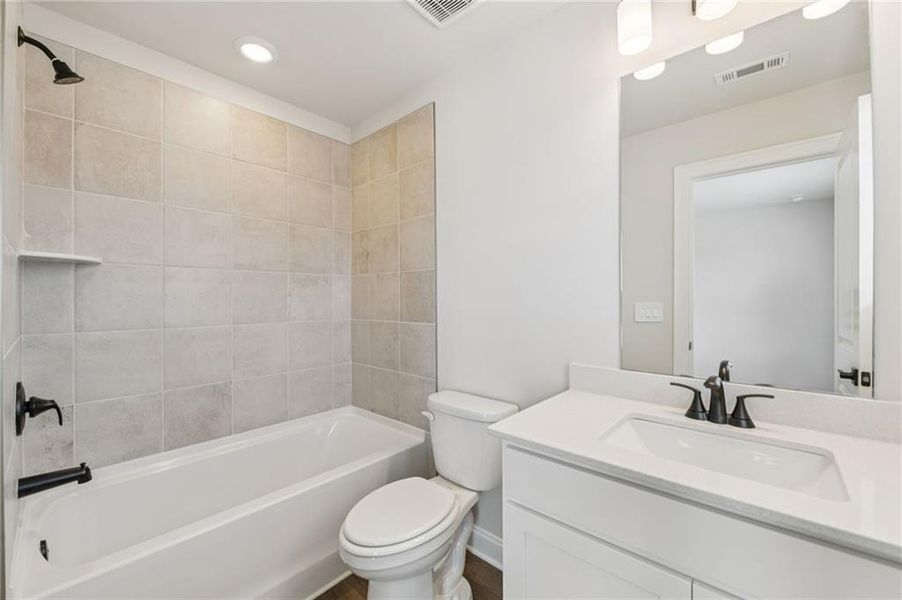 Furnished interior view inside a new home in River Pointe, Monroe (Image 18).