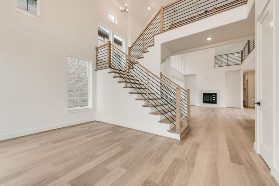 Spacious, unfurnished interior of a new home in Edgewater, Fate (Image 14).