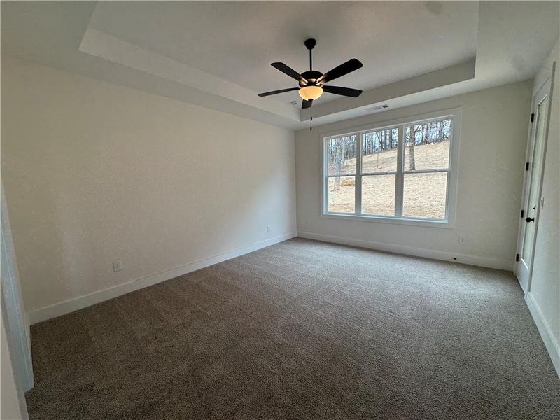 Spacious, unfurnished interior of a new home in , Waleska (Image 10).