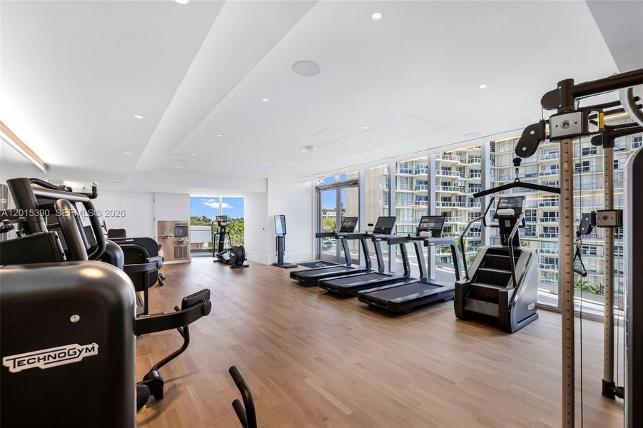 Community amenities in , Miami (Image 76).