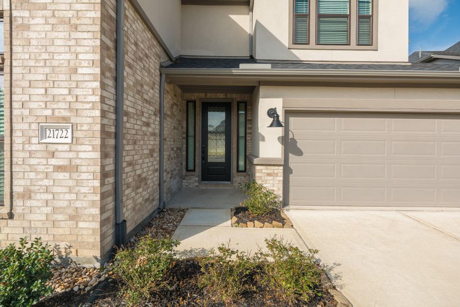 Exterior details and patio area of a home in , Porter (Image 3).