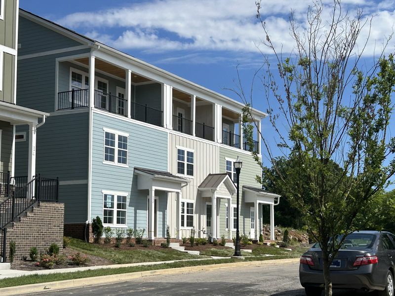 243 Ben Hill Dr., Belair 22' Townhome