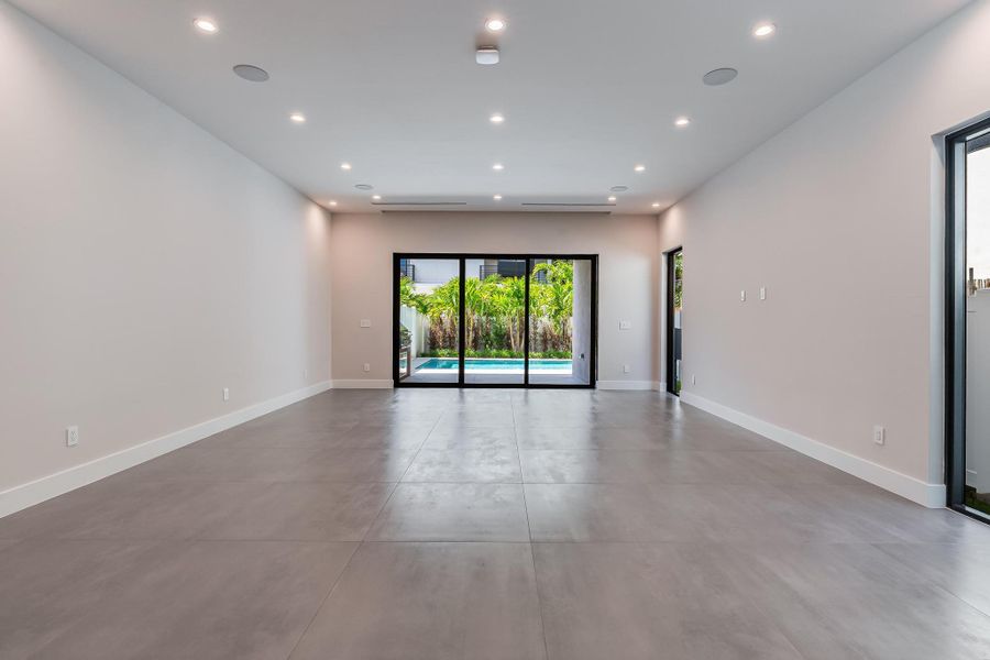 Spacious, unfurnished interior of a new home in , Fort Lauderdale (Image 23). Spacious, unfurnished interior of a new home in , Fort Lauderdale (Image 23).