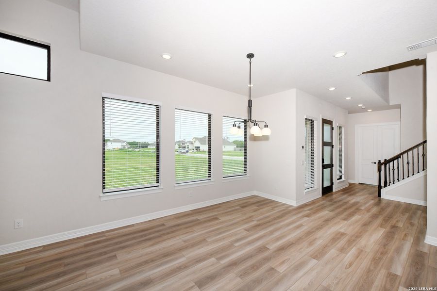 Spacious, unfurnished interior of a new home in Nolte Farms, Seguin (Image 24).