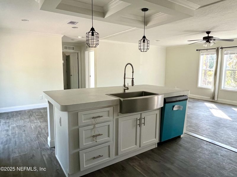 Furnished interior view inside a new home in , Palatka (Image 10).