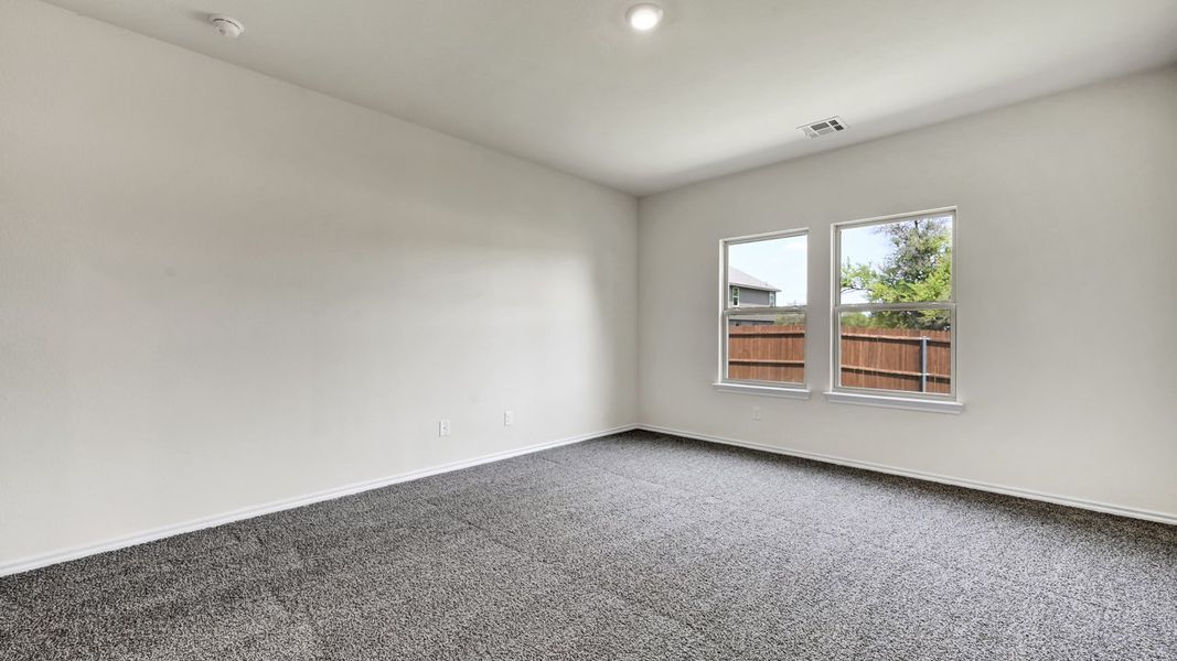 Spacious, unfurnished interior of a new home in Oak Valley Estates, Bullard (Image 19). Spacious, unfurnished interior of a new home in Oak Valley Estates, Bullard (Image 19).