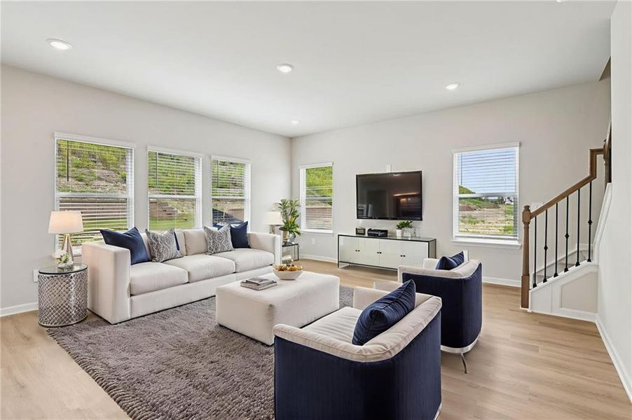 Furnished interior view inside a new home in Ivey Township, Dallas (Image 10).