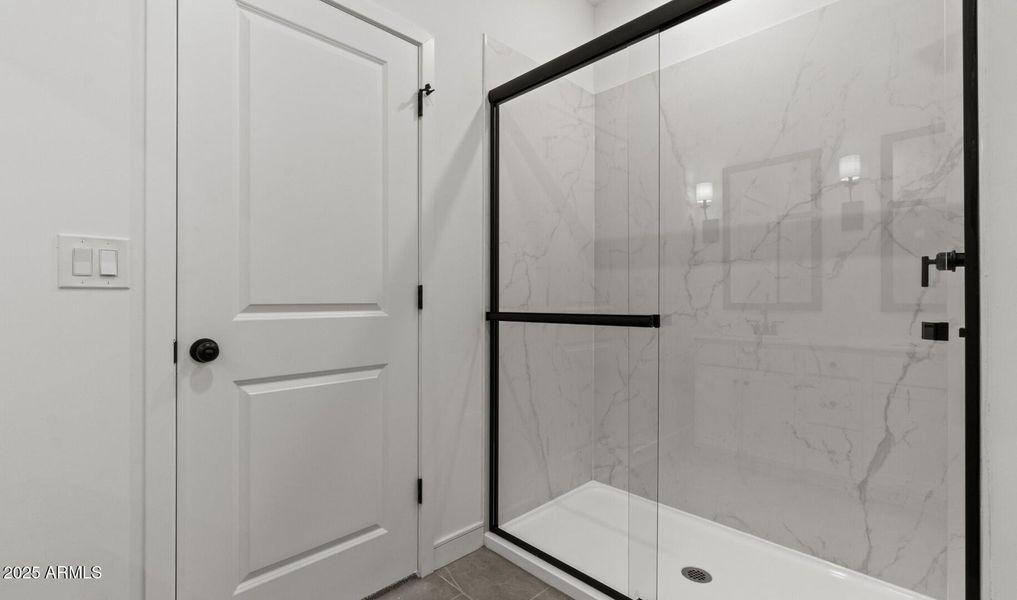 LS Lot #77 Primary Bath 2 (Large)