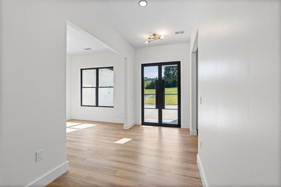 Spacious, unfurnished interior of a new home in , Lilburn (Image 21).