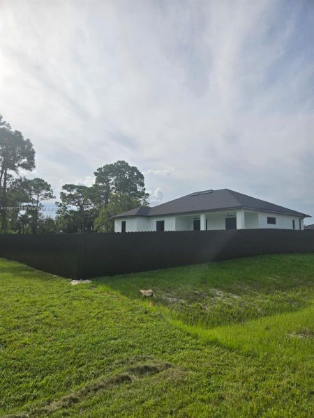 Image 22 of a home in .