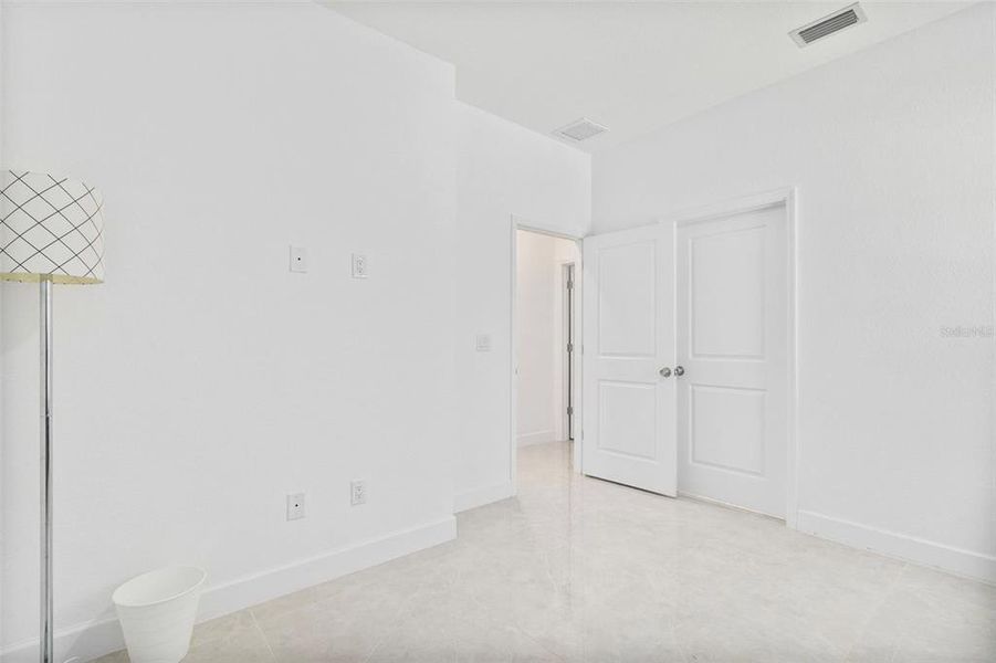 Spacious, unfurnished interior of a new home in , Port Charlotte (Image 22).