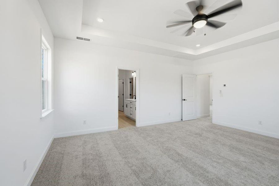 Spacious, unfurnished interior of a new home in Reserve at Hickory Walk, Kennesaw (Image 27). Spacious, unfurnished interior of a new home in Reserve at Hickory Walk, Kennesaw (Image 27).