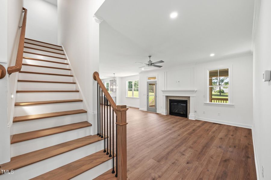 0E8D3AF2-E317-4A4F-B87B-A193C841F80F