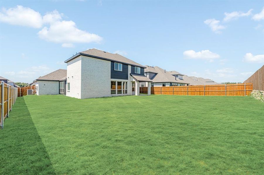Exterior details and patio area of a home in Maplewood, Glenn Heights (Image 21). Exterior details and patio area of a home in Maplewood, Glenn Heights (Image 21).
