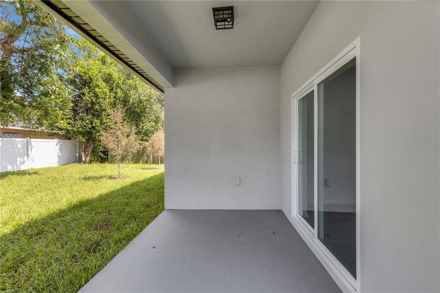 Exterior details and patio area of a home in , Tampa (Image 29).