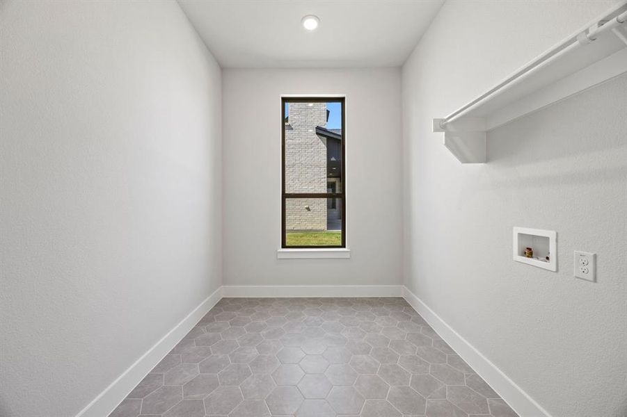 Spacious, unfurnished interior of a new home in Chatham Reserve, Providence Village (Image 20).