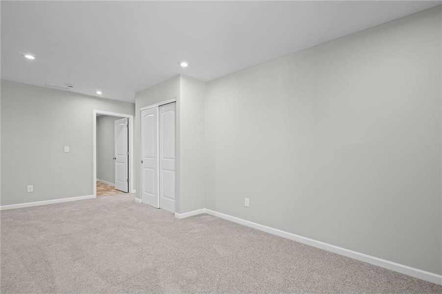 Spacious, unfurnished interior of a new home in Sage Woods, Dallas (Image 26).