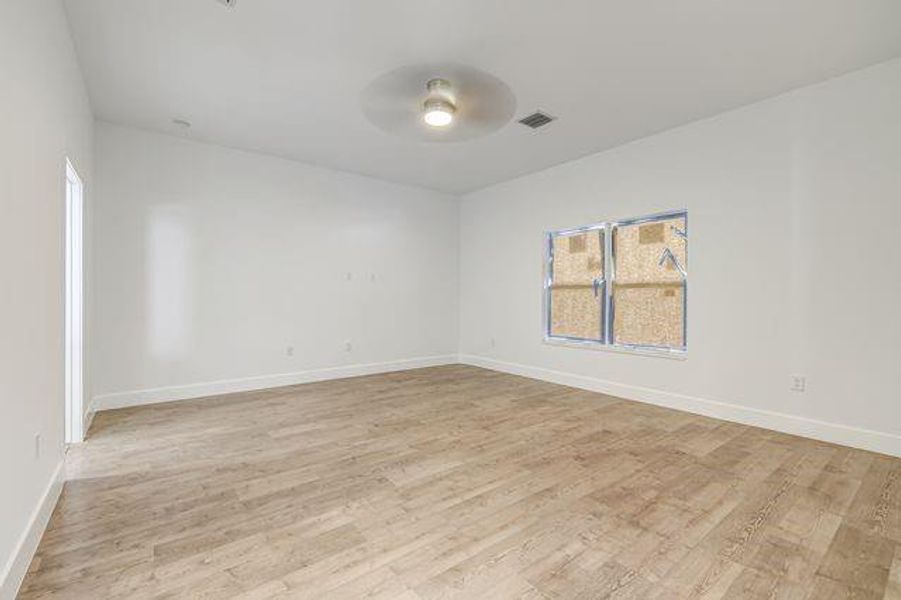 Spacious, unfurnished interior of a new home in , Fort Lauderdale (Image 25). Spacious, unfurnished interior of a new home in , Fort Lauderdale (Image 25).