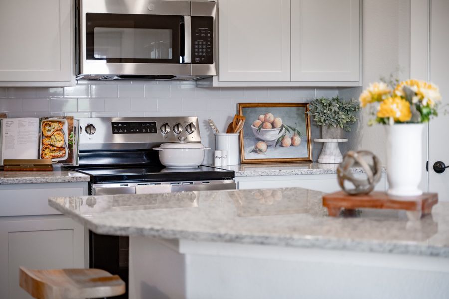 Representative interior finishes for a home built from the The Lily by Avonley Homes in Bonham Trace, Bryan (Image 18).