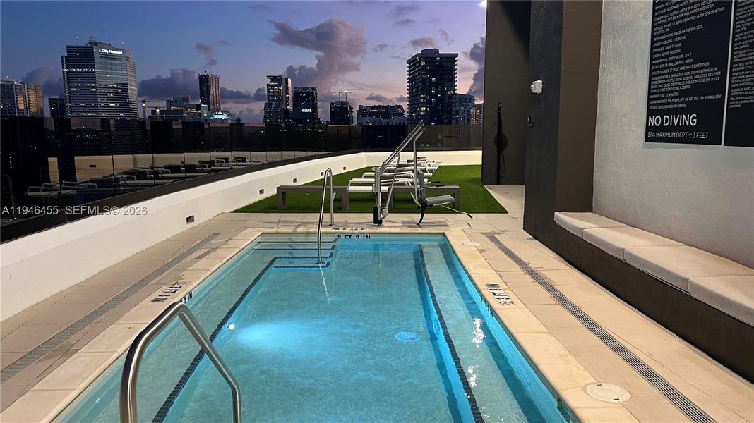 Community amenities in , Miami (Image 44).