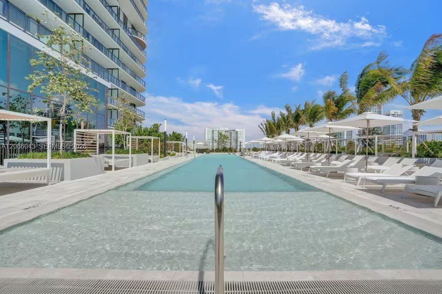 Condo located in Miami Beach, FL showcasing its design and architecture (Image 24).