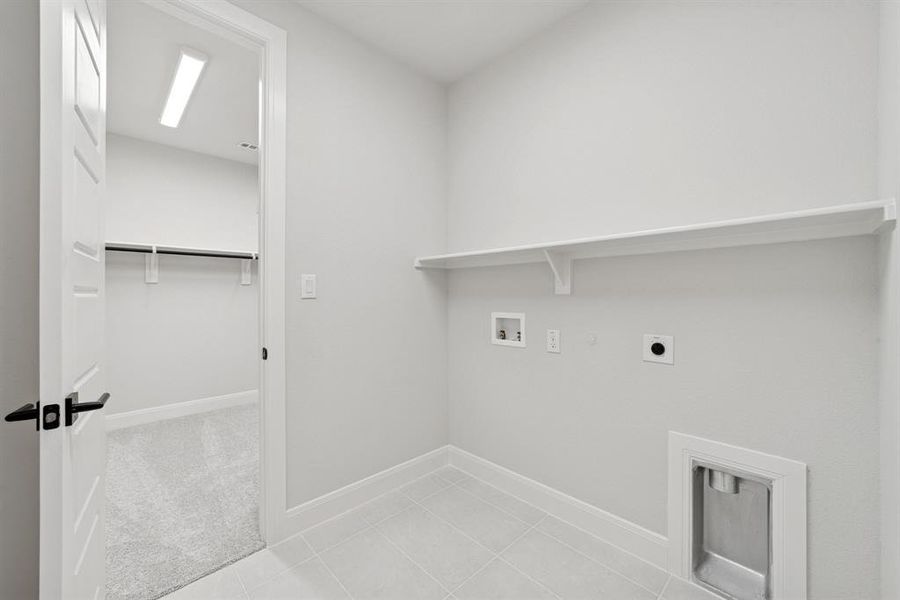 Spacious, unfurnished interior of a new home in Mantua Point Classics, Van Alstyne (Image 18). Spacious, unfurnished interior of a new home in Mantua Point Classics, Van Alstyne (Image 18).