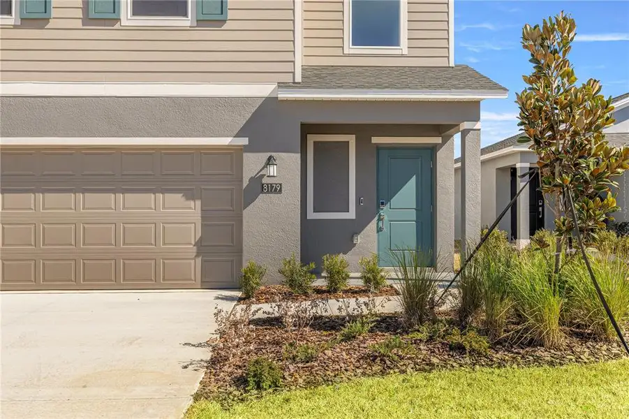 Exterior details and patio area of a home in Millwood, Ocala (Image 5). Exterior details and patio area of a home in Millwood, Ocala (Image 5).
