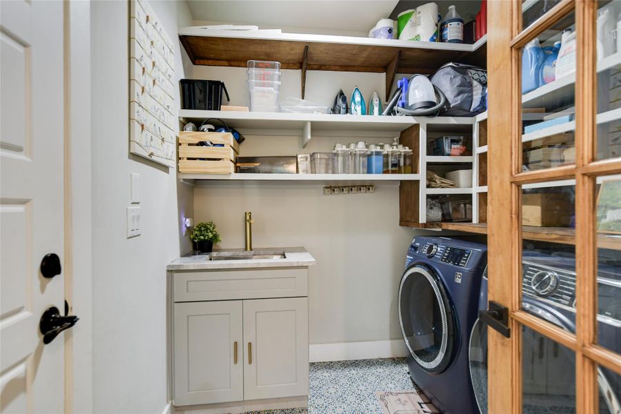 Furnished interior view inside a new home in , Austin (Image 9).