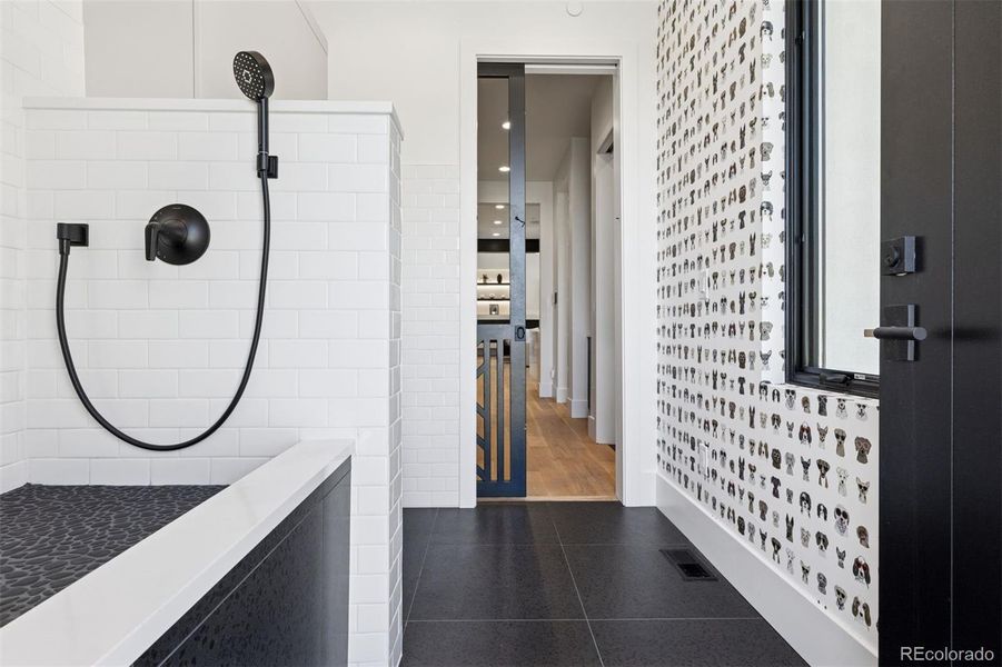 Image 44 of a home in .