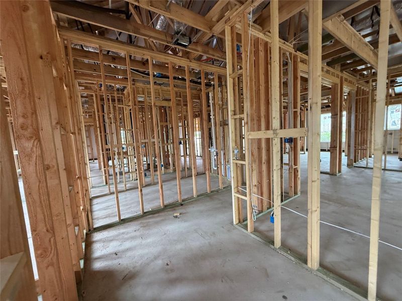 Spacious, unfurnished interior of a new home in The Estates at La Cima, San Marcos (Image 12). Spacious, unfurnished interior of a new home in The Estates at La Cima, San Marcos (Image 12).