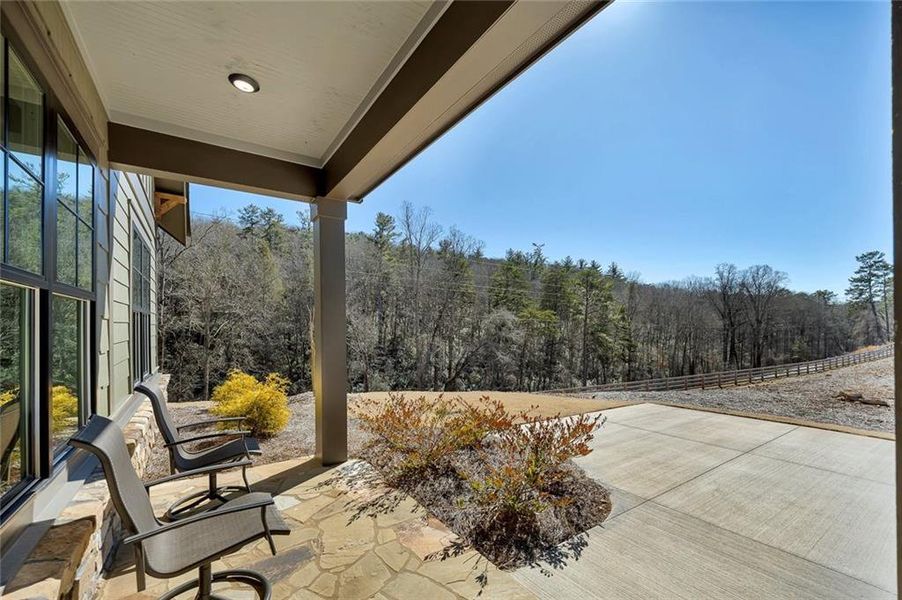 Exterior details and patio area of a home in , Jasper (Image 3).