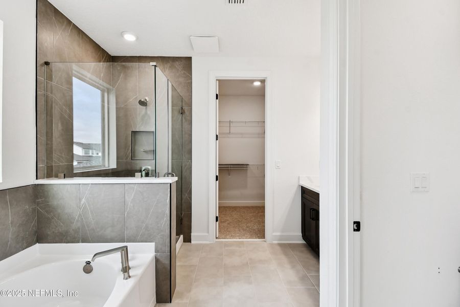 Furnished interior view inside a new home in Seven Pines 40' Front Entry, Jacksonville (Image 11). Furnished interior view inside a new home in Seven Pines 40' Front Entry, Jacksonville (Image 11).