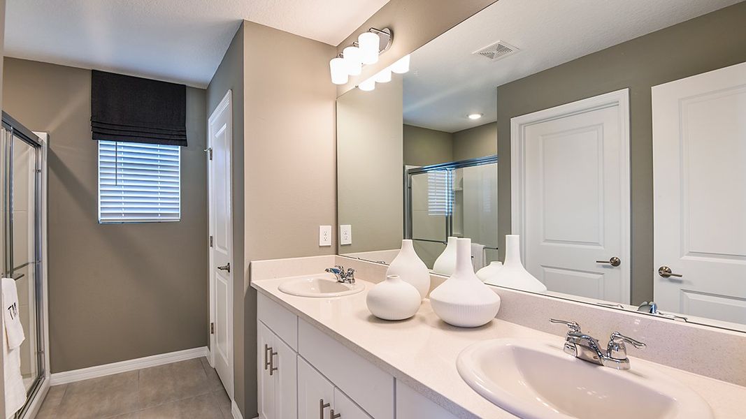 Furnished interior view inside a new home in Marion Creek, Haines City (Image 15).