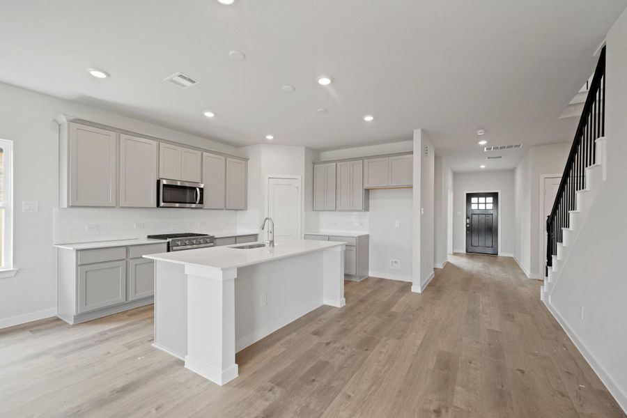 Image 24 of a home in Sunterra.